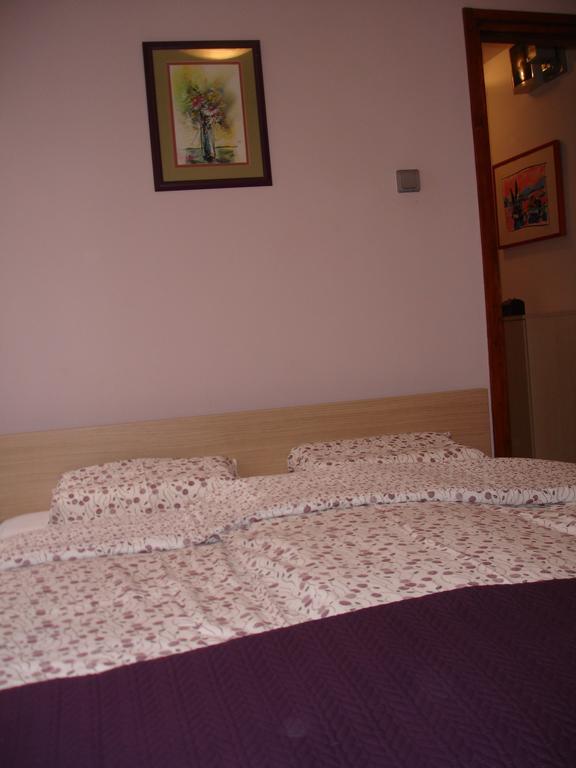 Apartment Ina Zagreb Zimmer foto