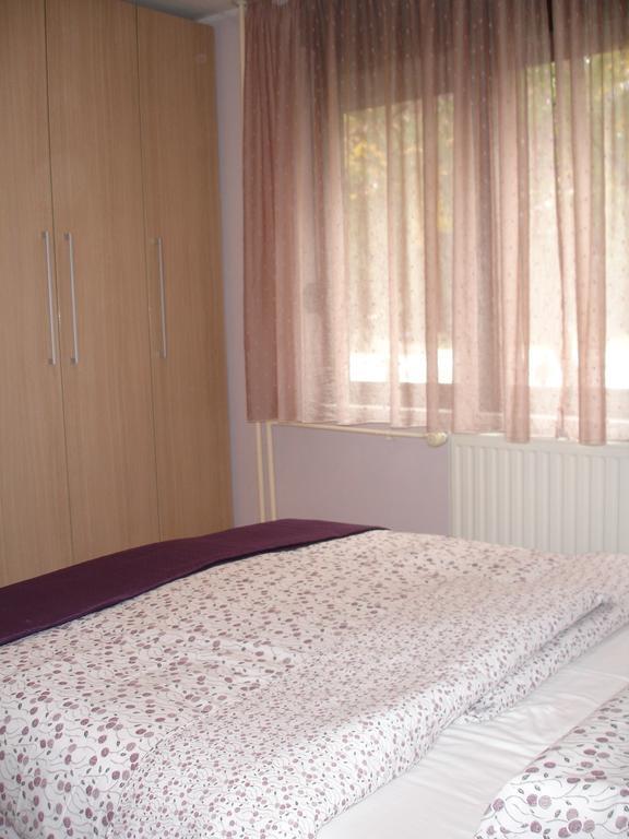 Apartment Ina Zagreb Zimmer foto